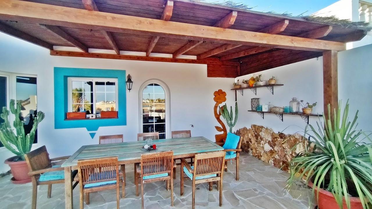 Caleta Beach House กาเลตาเดฟุสเต ภายนอก รูปภาพ
