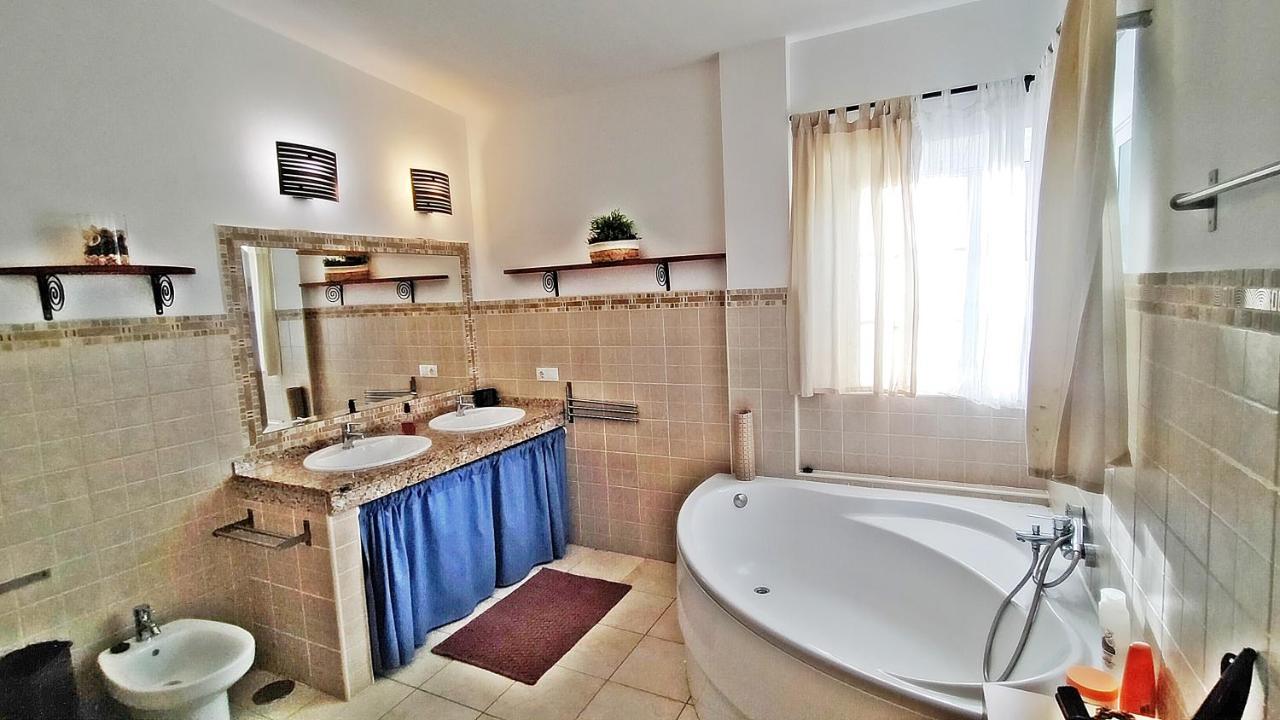 Caleta Beach House กาเลตาเดฟุสเต ภายนอก รูปภาพ