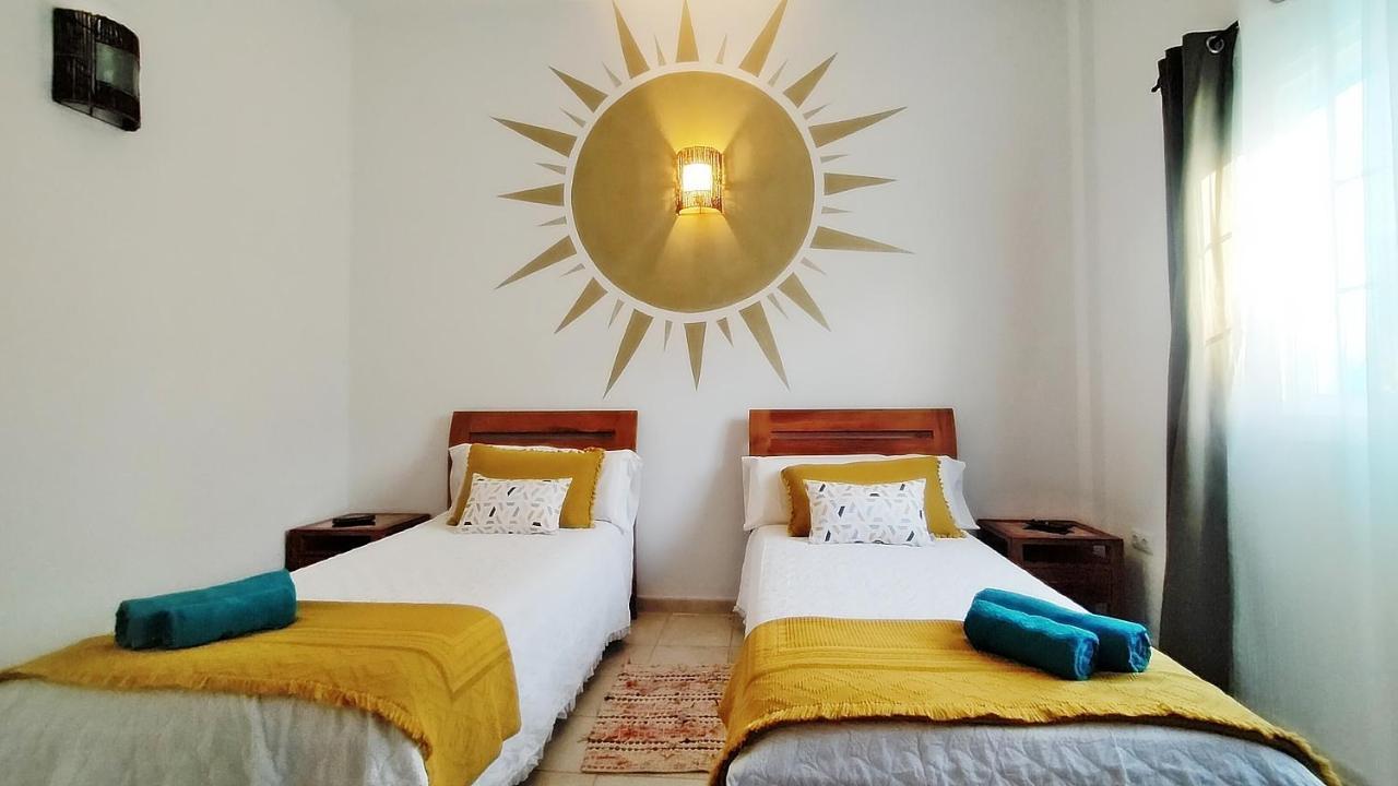 Caleta Beach House กาเลตาเดฟุสเต ภายนอก รูปภาพ